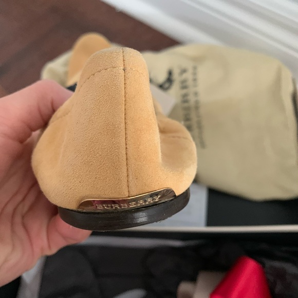 ❌SOLD❌Burberry suede flat - Picture 6 of 8